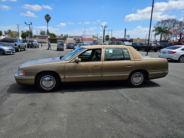 GOLD, 1998 CADILLAC DEVILLE Image 7