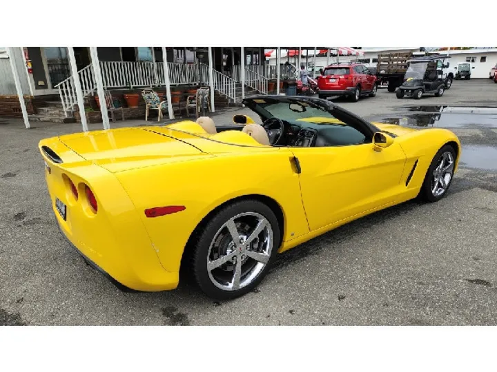 YELLOW, 2009 CHEVROLET CORVETTE Image 4