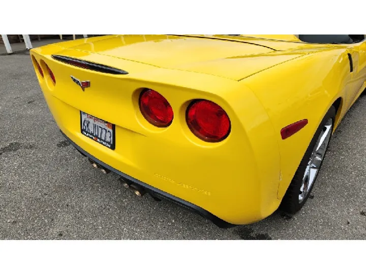 YELLOW, 2009 CHEVROLET CORVETTE Image 5