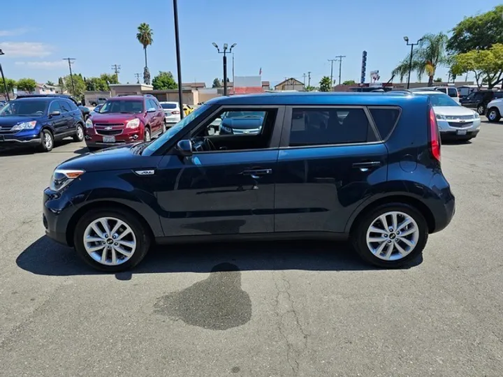 BLUE, 2018 KIA SOUL Image 8