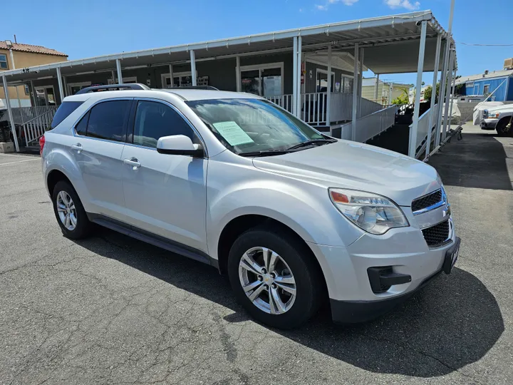 SILVER, 2014 CHEVROLET EQUINOX Image 2