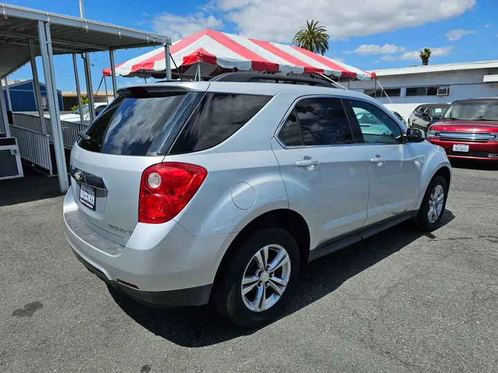 SILVER, 2014 CHEVROLET EQUINOX Image 4