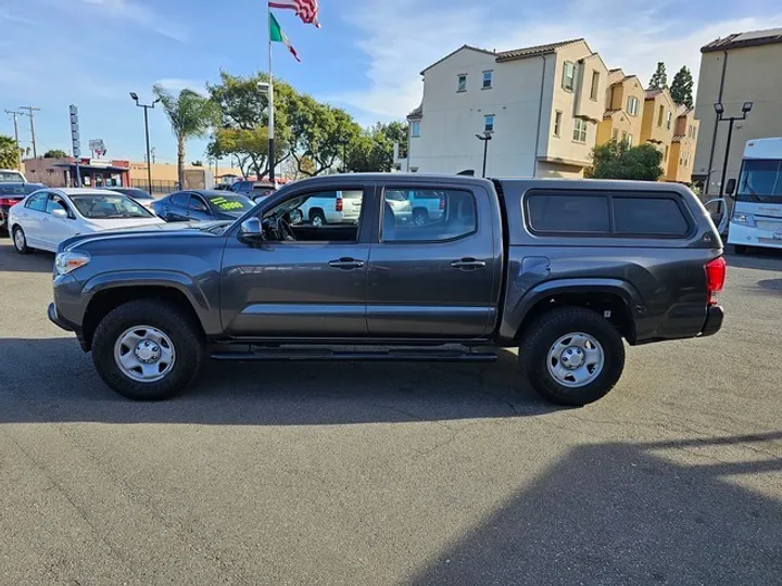 GRAY, 2016 TOYOTA TACOMA DOUBLE CAB Image 9