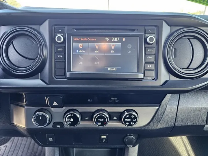 GRAY, 2016 TOYOTA TACOMA DOUBLE CAB Image 22