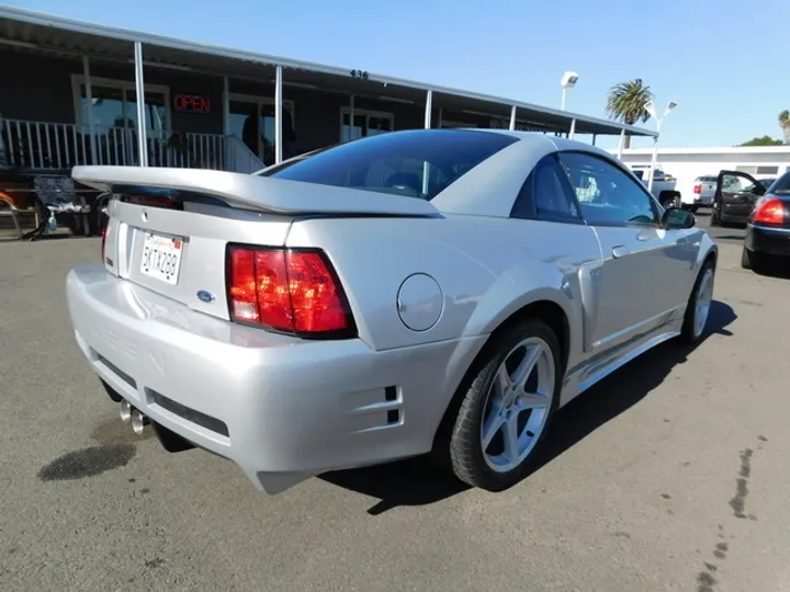 SILVER, 2004 FORD MUSTANG Image 4