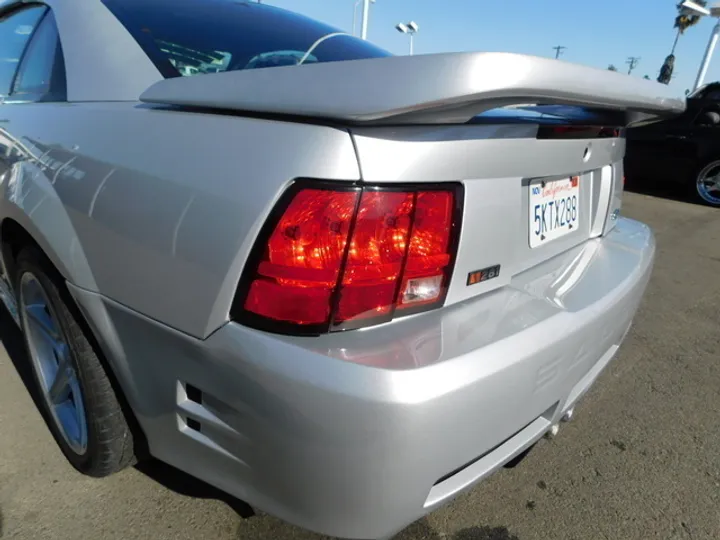 SILVER, 2004 FORD MUSTANG Image 8