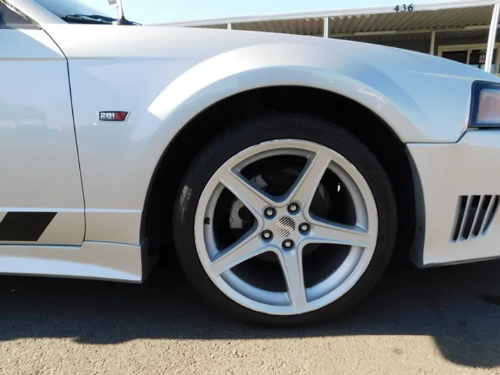 SILVER, 2004 FORD MUSTANG Image 17