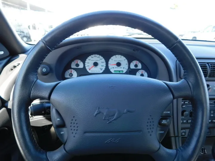 SILVER, 2004 FORD MUSTANG Image 31