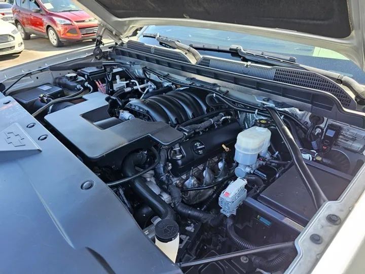 SILVER, 2018 CHEVROLET SILVERADO 1500 CREW CAB Image 19