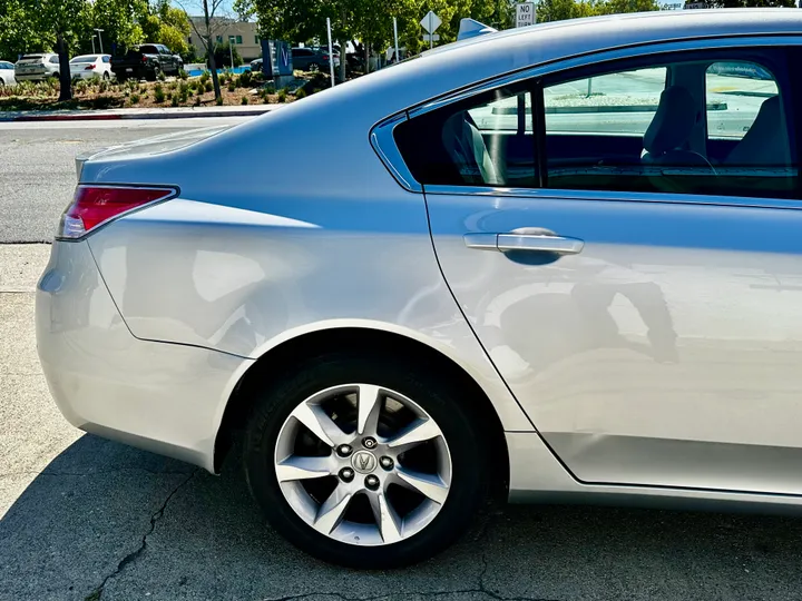 SILVER, 2013 ACURA TL Image 13
