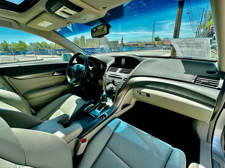 SILVER, 2013 ACURA TL Image 30