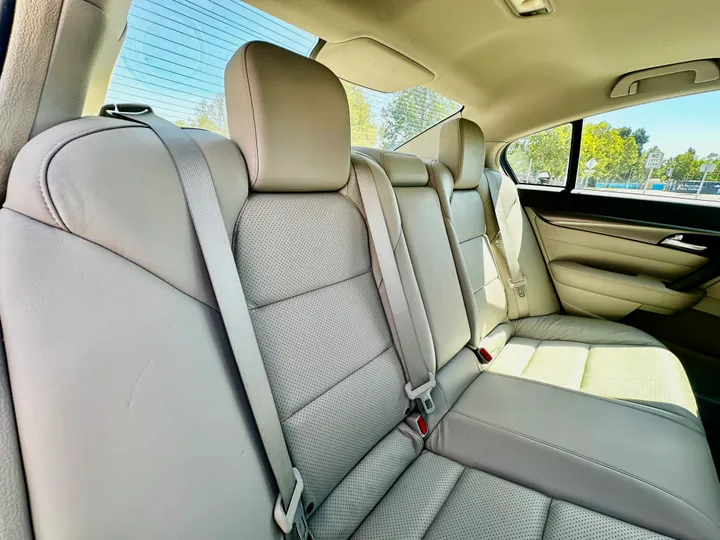 SILVER, 2013 ACURA TL Image 36
