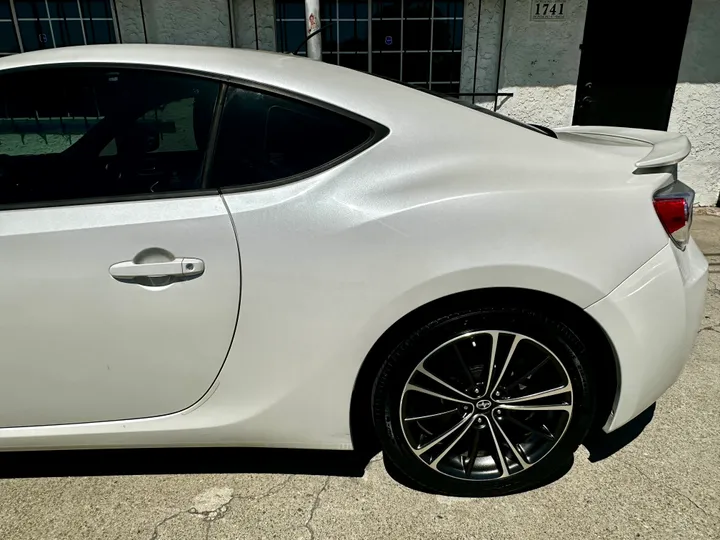 WHITE, 2013 SCION FR-S Image 7