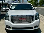 WHITE, 2017 GMC YUKON XL Thumnail Image 2