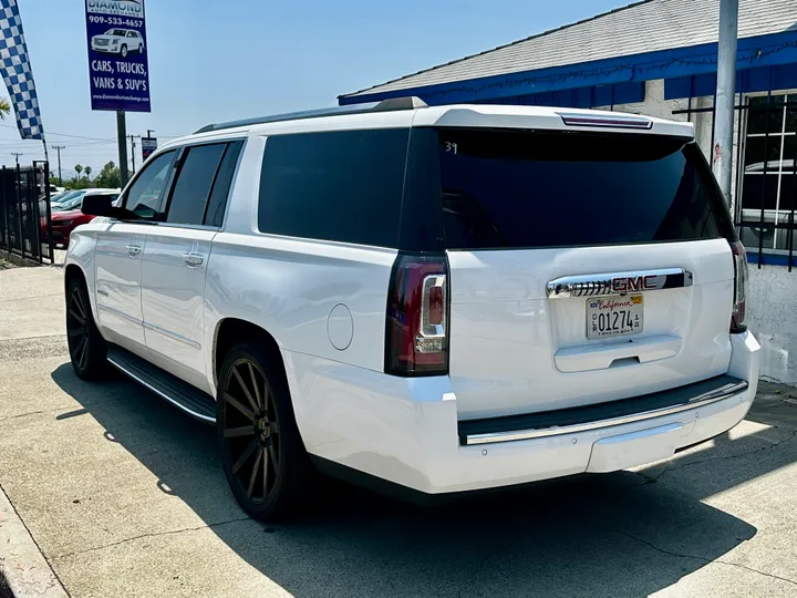 WHITE, 2017 GMC YUKON XL Image 6