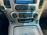 WHITE, 2017 GMC YUKON XL Thumnail Image 21