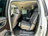 WHITE, 2017 GMC YUKON XL Thumnail Image 29