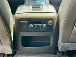 WHITE, 2017 GMC YUKON XL Thumnail Image 30