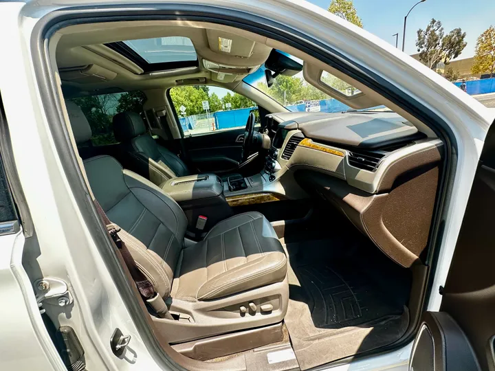 WHITE, 2017 GMC YUKON XL Image 31