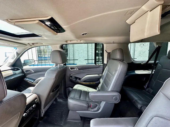 WHITE, 2017 GMC YUKON XL Image 33