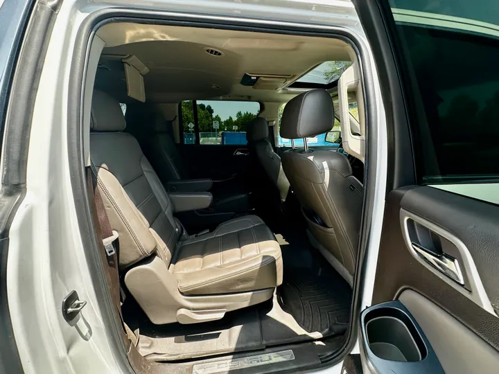 WHITE, 2017 GMC YUKON XL Image 37