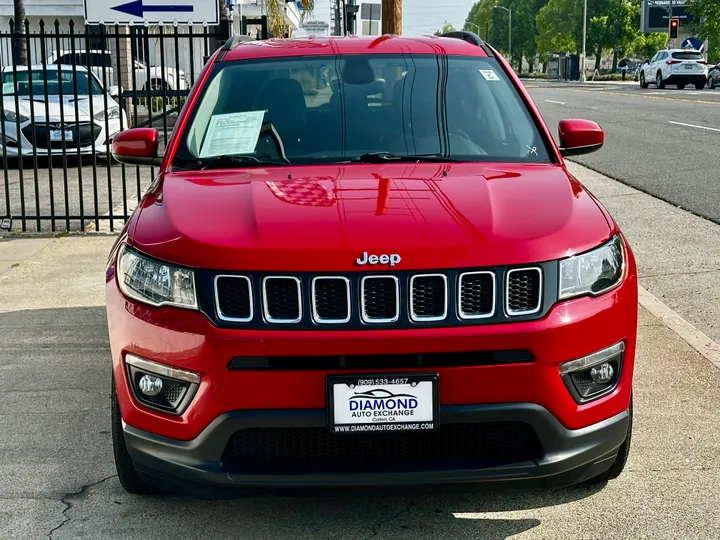 RED, 2017 JEEP COMPASS Image 2