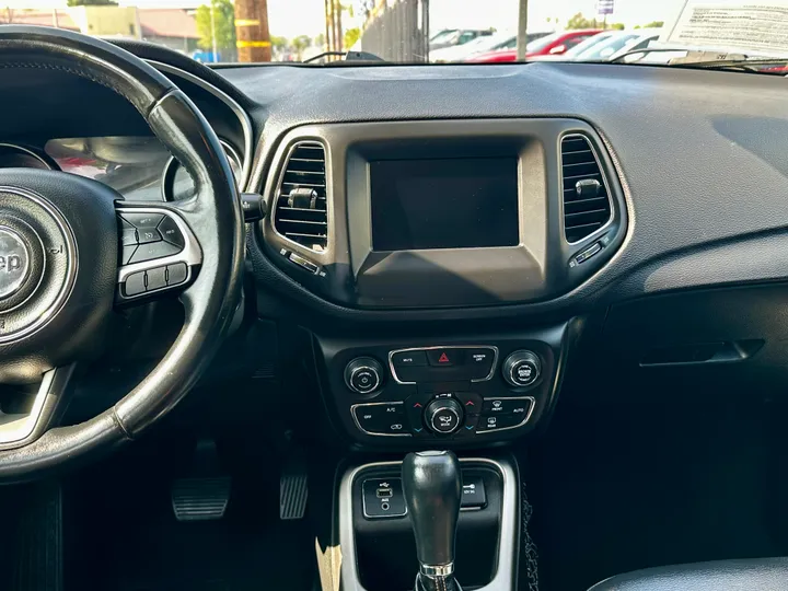 RED, 2017 JEEP COMPASS Image 21