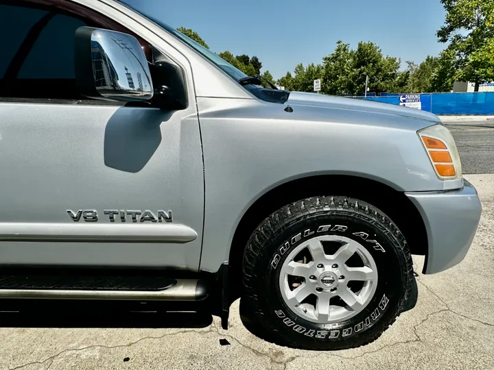 2005 NISSAN TITAN CREW CAB Image 10