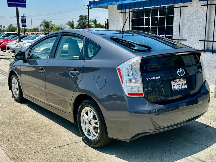 GREY, 2010 TOYOTA PRIUS Image 6