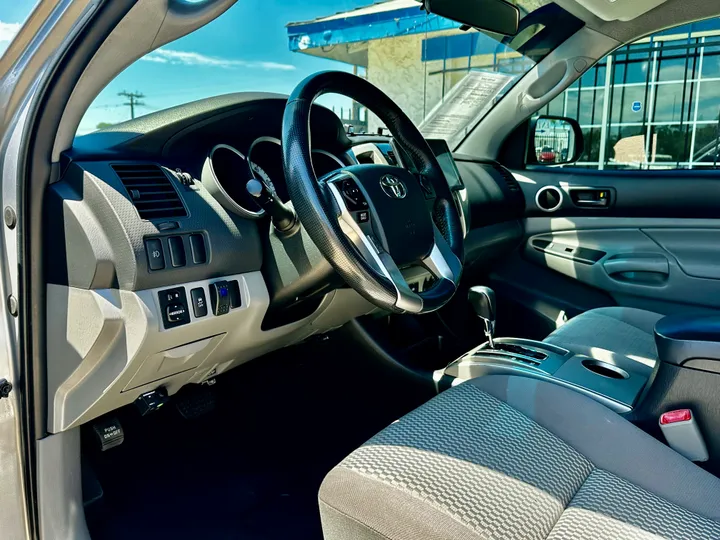 SILVER, 2014 TOYOTA TACOMA DOUBLE CAB Image 15