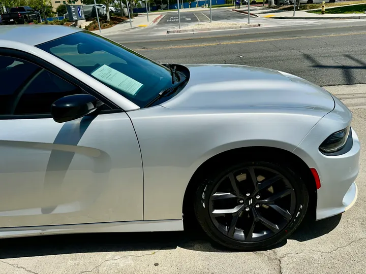 2019 DODGE CHARGER Image 10