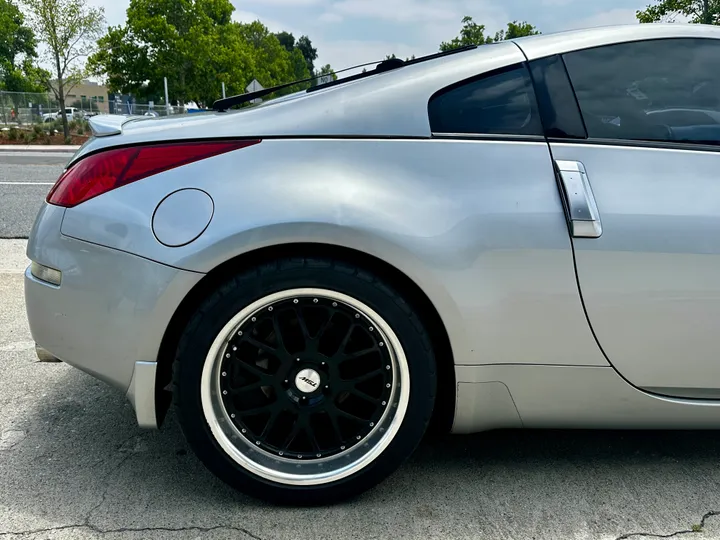 SILVER, 2005 NISSAN 350Z Image 11