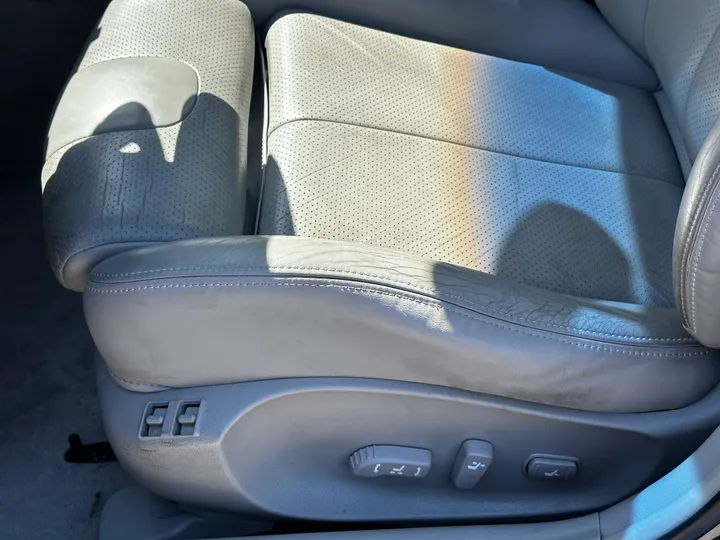 GRA, 2008 INFINITI G Image 8
