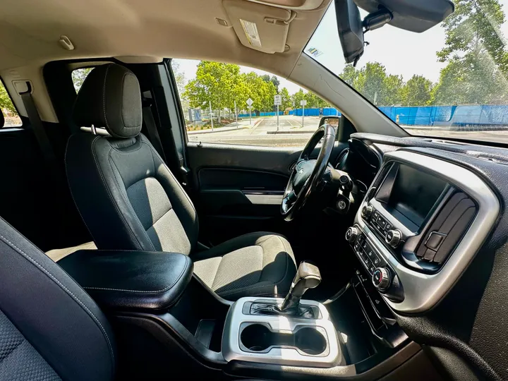 BLUE, 2017 CHEVROLET COLORADO EXTENDED CAB Image 25