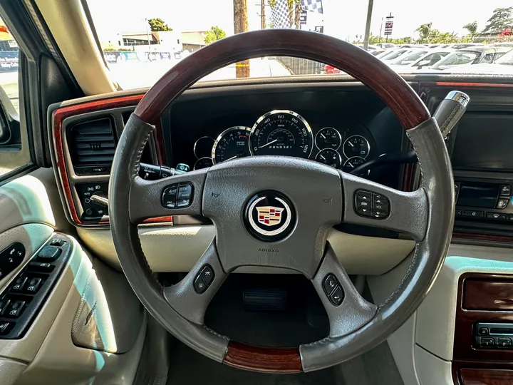 BLACK, 2006 CADILLAC ESCALADE Image 20