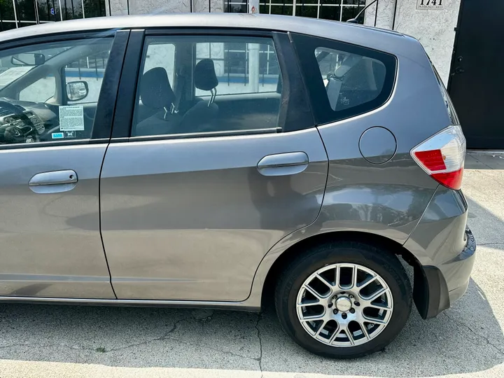 GREY, 2012 HONDA FIT Image 7