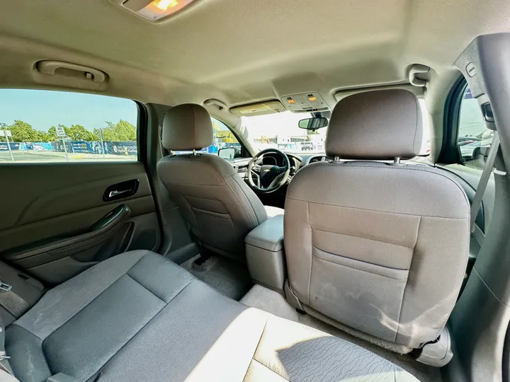 WHITE, 2014 CHEVROLET MALIBU Image 30