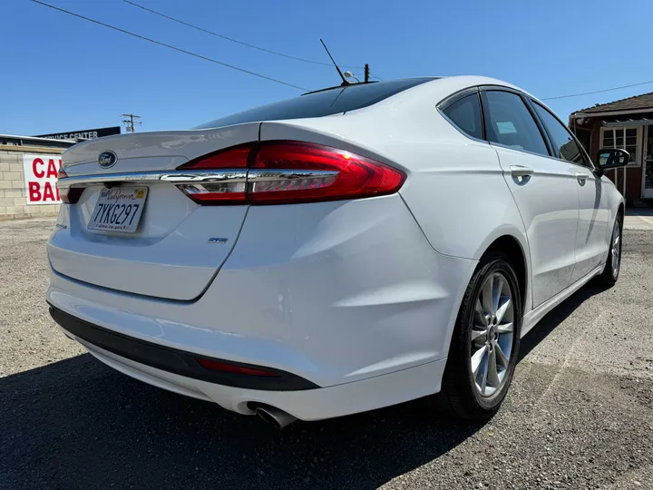 WHITE, 2017 FORD FUSION Image 6