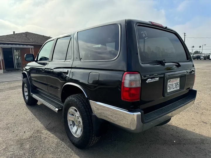 BLACK, 1999 TOYOTA 4RUNNER Image 4