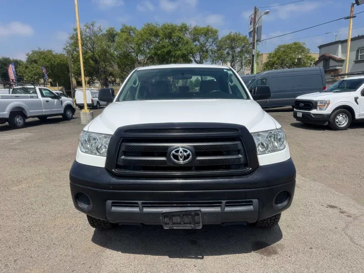 WHITE, 2012 TOYOTA TUNDRA CREW W/ 39K MILES MOTOR Image 2