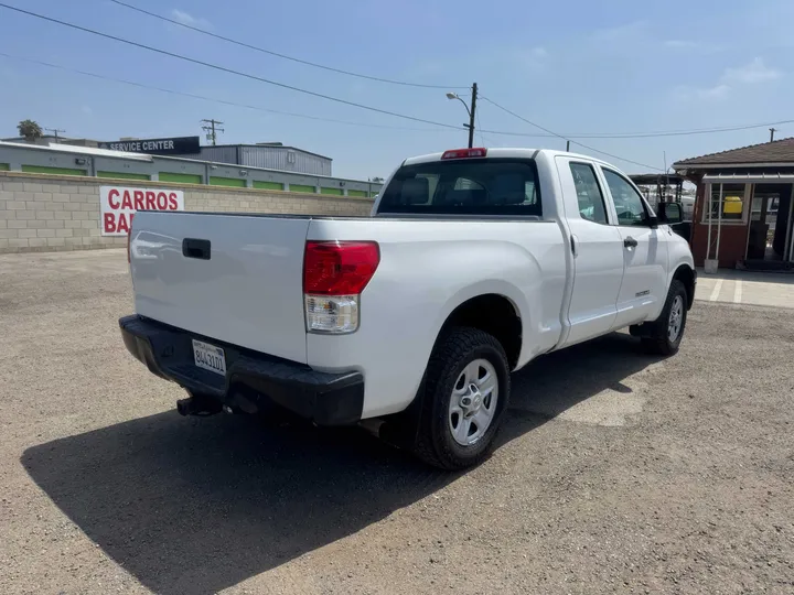 WHITE, 2012 TOYOTA TUNDRA CREW W/ 39K MILES MOTOR Image 7