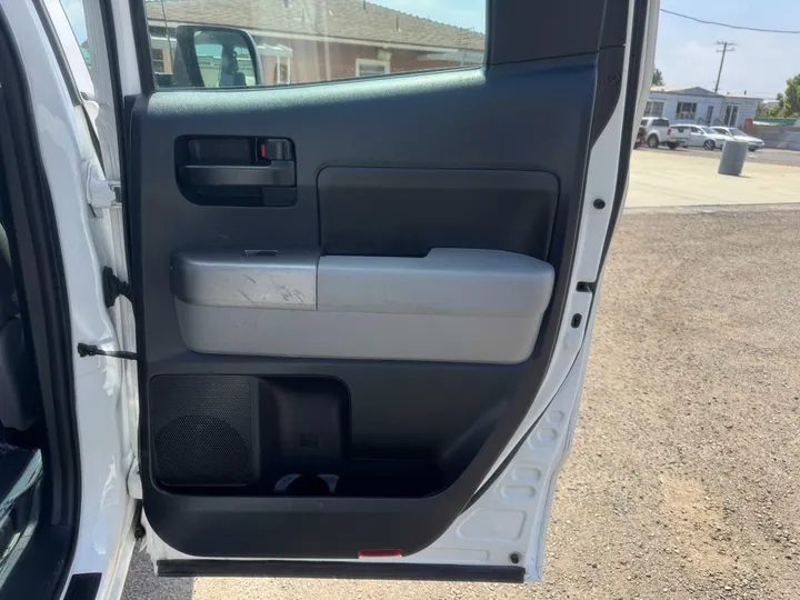 WHITE, 2012 TOYOTA TUNDRA CREW W/ 39K MILES MOTOR Image 15