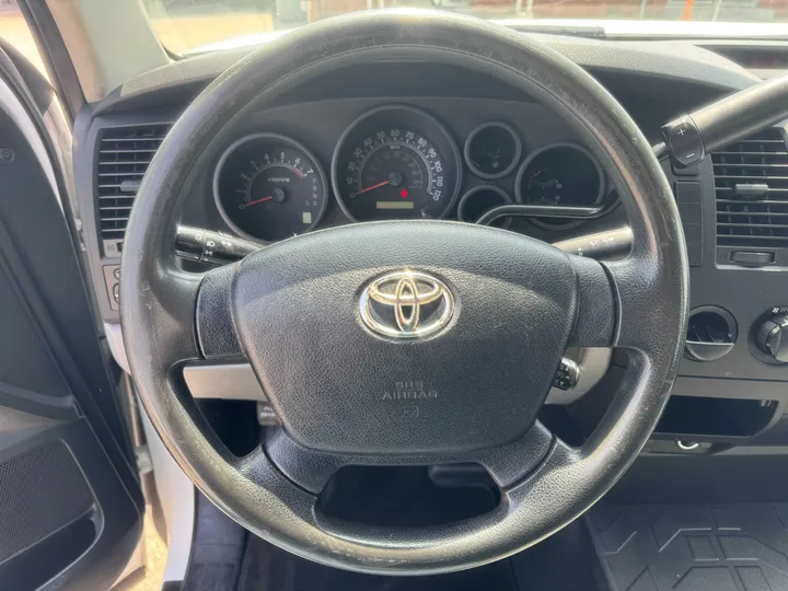 WHITE, 2012 TOYOTA TUNDRA CREW W/ 39K MILES MOTOR Image 23