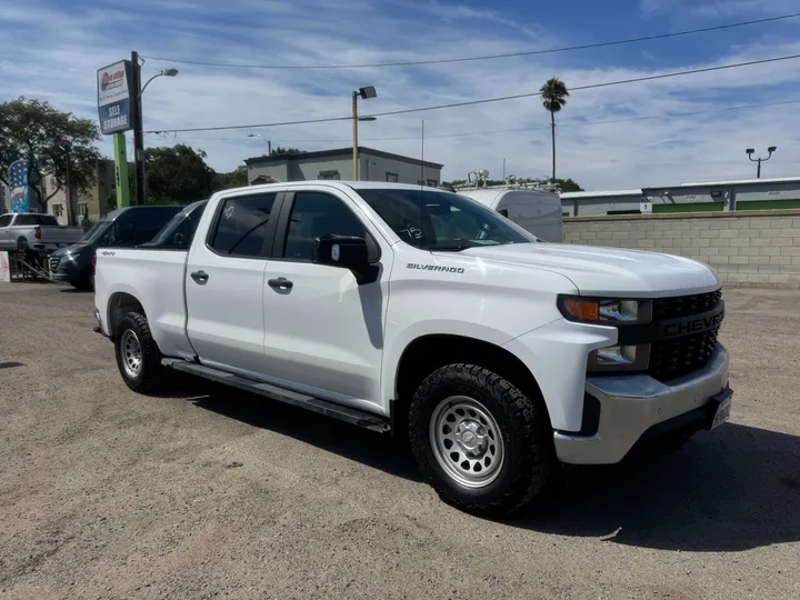 WHITE, 2020 CHEVROLET SILVERADO 1500 Image 3