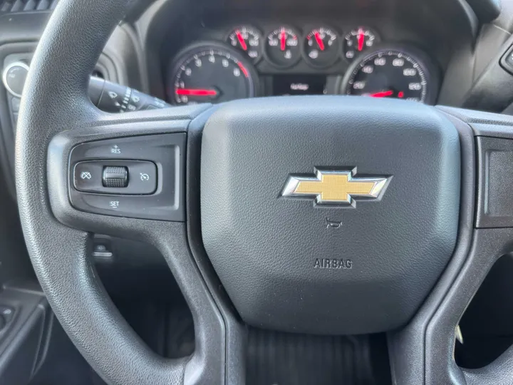 WHITE, 2020 CHEVROLET SILVERADO 1500 Image 25