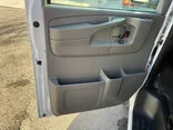 WHITE, 2014 GMC SAVANA 3500 PASSENGER Thumnail Image 8