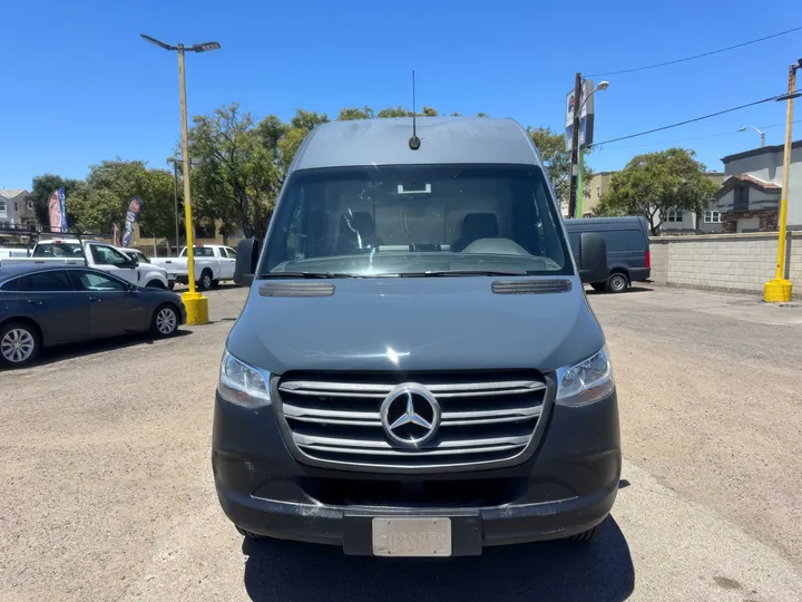 BLUE, 2019 MERCEDES-BENZ SPRINTER 2500 CREW Image 2