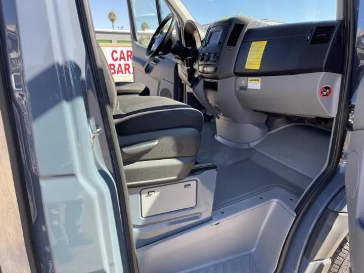 BLUE, 2018 MERCEDES-BENZ SPRINTER 2500 CARGO Image 14