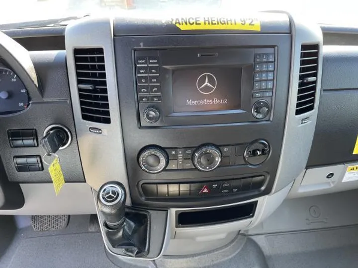 BLUE, 2018 MERCEDES-BENZ SPRINTER 2500 CARGO Image 18