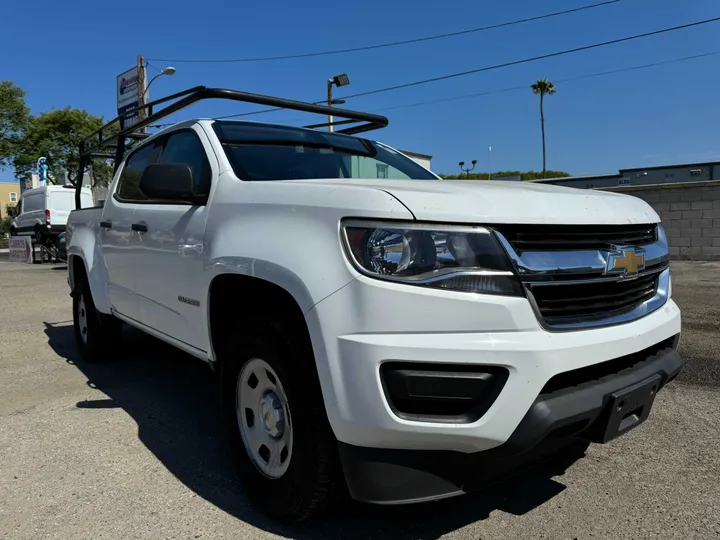 WHITE, 2019 CHEVROLET COLORADO CREW CAB Image 3